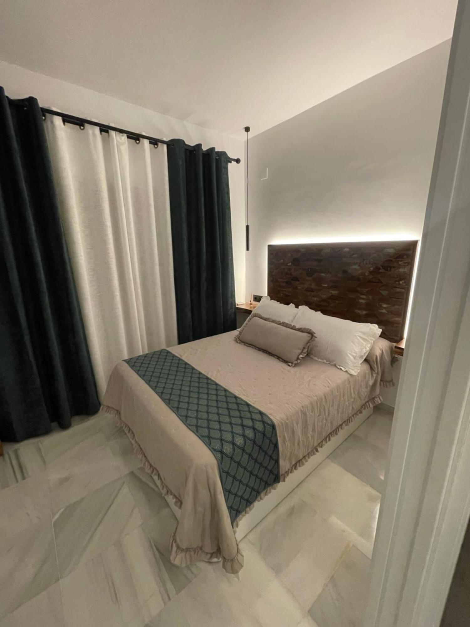Wish Suite Ponce De Leon Sevilla Bagian luar foto